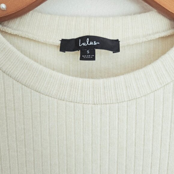 Lulus Ribbed Knit Crop Top Beige Long Sleeve Sweater Size S NWOT - Picture 4 of 7